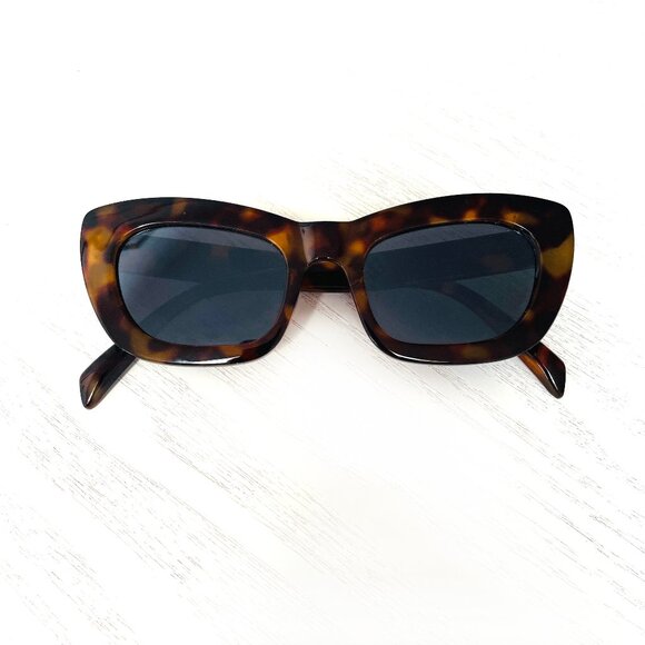 Mango Retro Chic Cat Eye Tortoise Shell Sunglasses Minimalist Mobwife - Picture 2 of 5